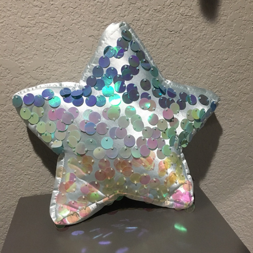 Blue star pillow